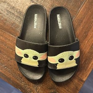 Kids yoda sandles